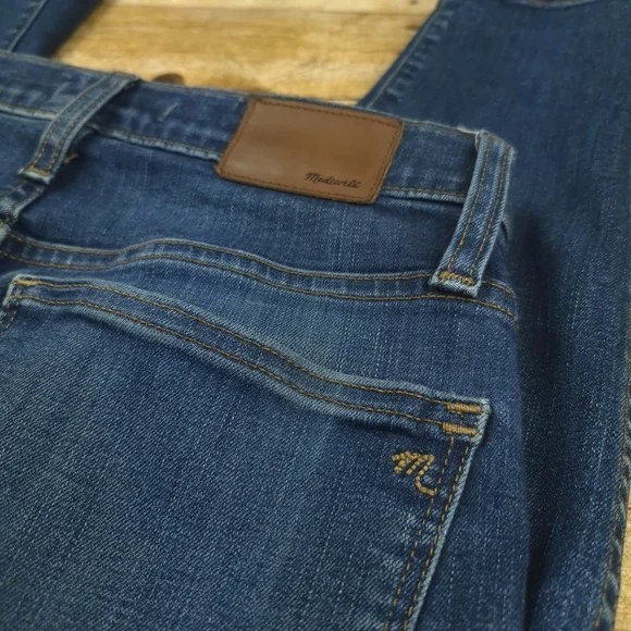 Madewell Women's Blue Jeans - Picture 3 of 5